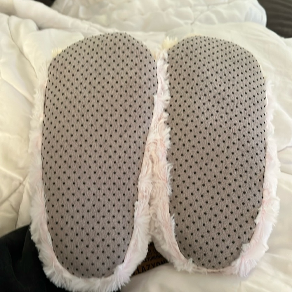 Bunny Slippers - Picture 4 of 10